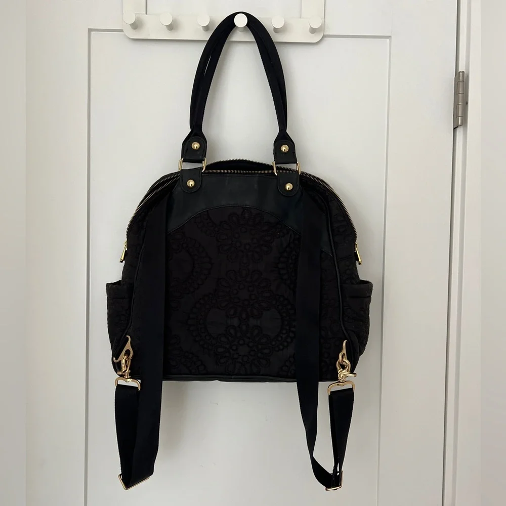 Petunia Pickle Bottom 'Embossed Sashay' Diaper Bag - Picture 7 of 14